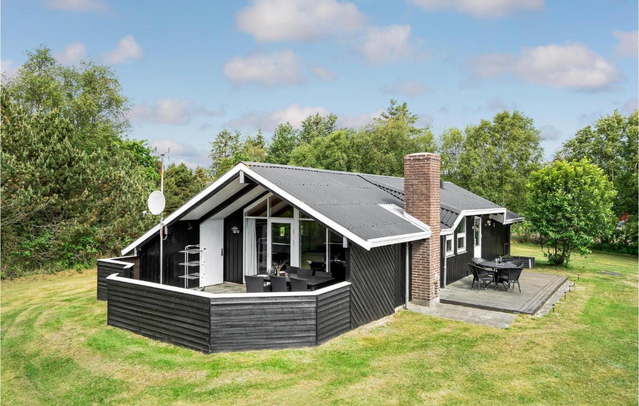 Amazing Home In Blavand With Wifi Exterior photo