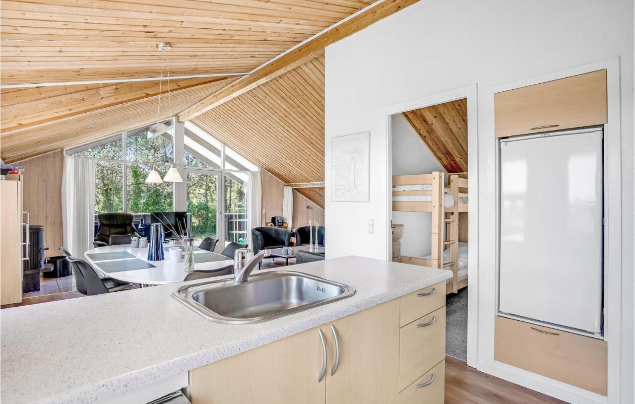 Amazing Home In Blavand With Wifi Exterior photo