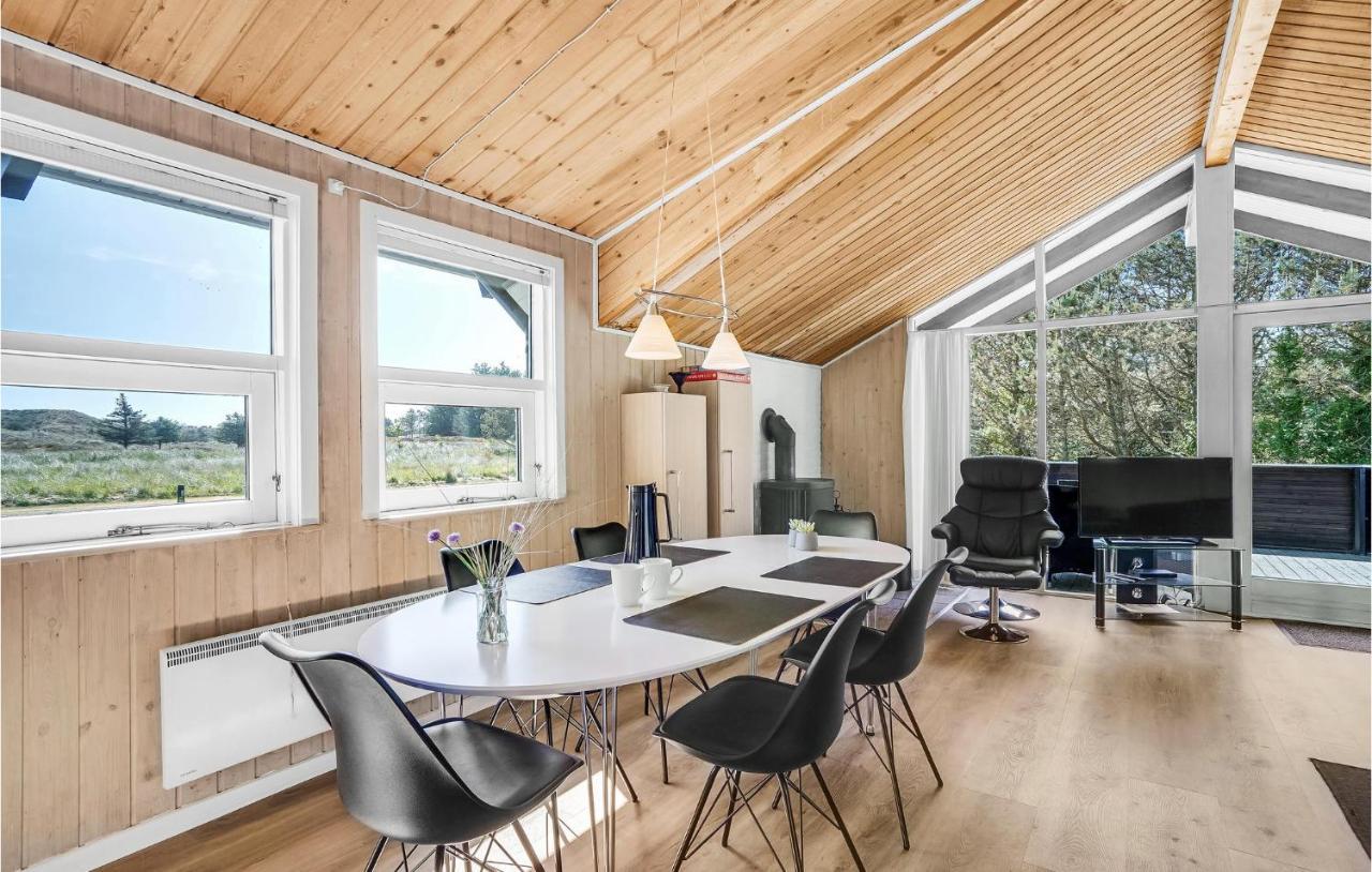 Amazing Home In Blavand With Wifi Exterior photo